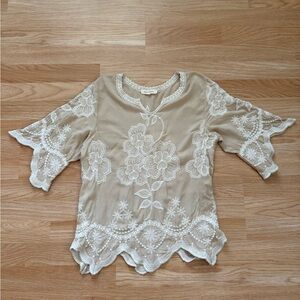 SOLITAIRE by Anthropologie Embroidered Beige and Cream Blouse